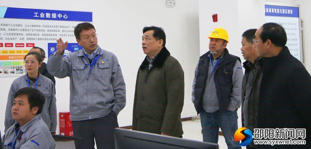 调研组到企业走访调研