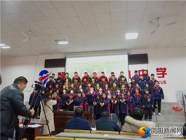 情境表演《手语歌》