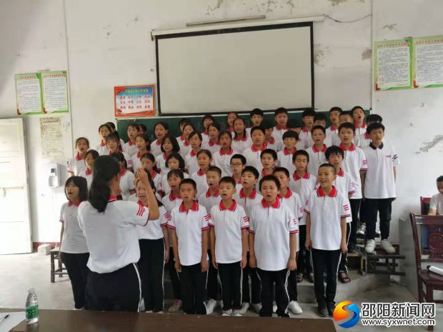 同学们的精彩演唱