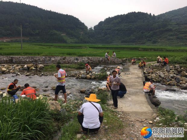 5月初开始修复江黄线公路人午餐常态