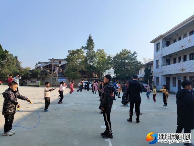 1分钟跳短绳现场图