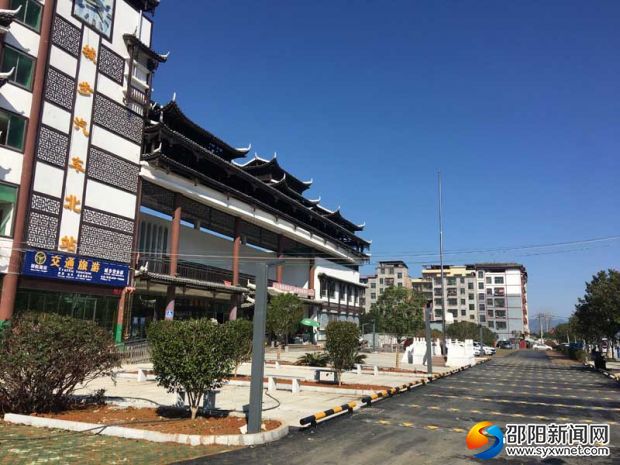 改造后的城步汽车北站站前广场