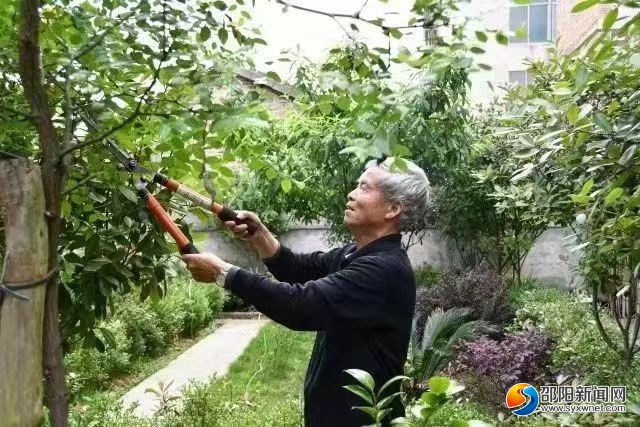 正在上传...