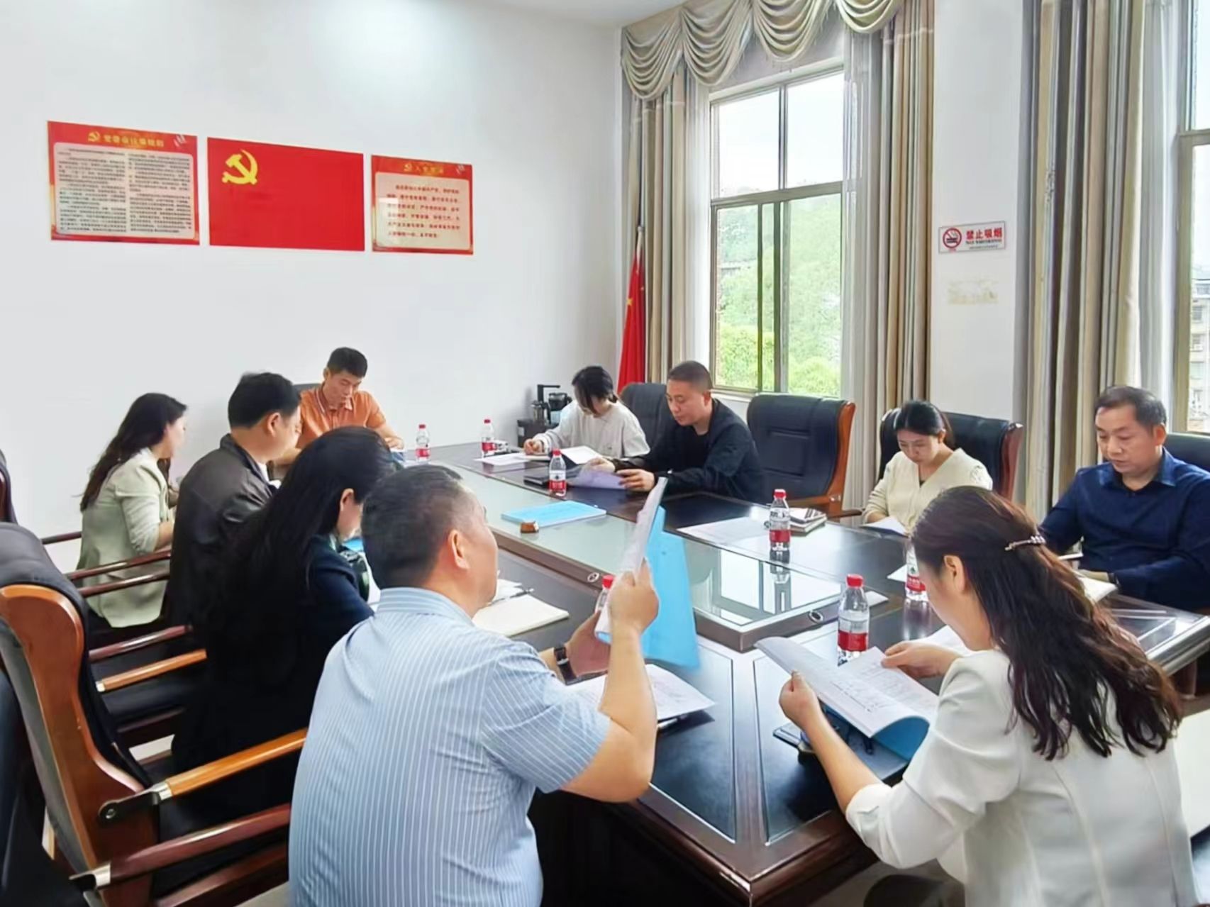 正在上传...