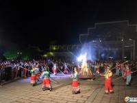 “最美家庭相聚崀漫崀山”音乐篝火晚会