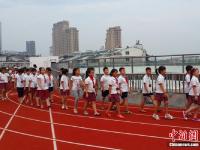  浙江天台一小学建成“空中操场”