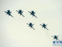 中国空军女飞行员“领舞”中国航展