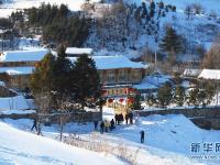  冰雪游唤醒松岭雪村