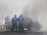 郑州一驾校放火烧车 传授学员灭火技能