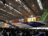 我国自主研制喷气式干线客机C919下线