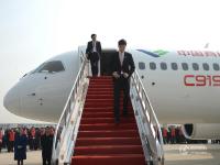 我国自主研制喷气式干线客机C919下线