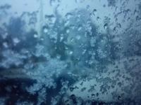 北京迎来今冬首场降雪 市民换上冬衣