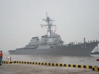 美国海军“斯特蒂姆”号驱逐舰访问上海