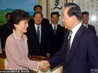 韩国民主化后首位文人总统金泳三去世