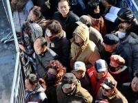 济南零下11度 市民户外排队3小时领免费牛奶