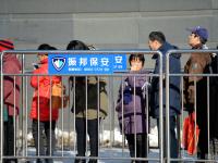 济南零下11度 市民户外排队3小时领免费牛奶