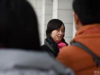 合肥少女毁容案二审开庭 被害人周岩现身