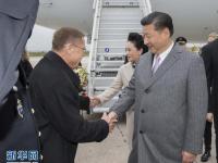 习近平抵达巴黎出席气候变化巴黎大会