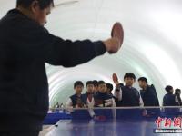 北京一学校建充气膜体育馆抵抗雾霾