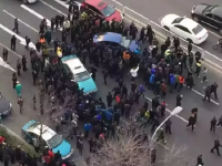 网曝青岛部分出租车围堵专车快车