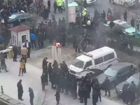 网曝青岛部分出租车围堵专车快车