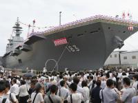 美国最大驱逐舰下水