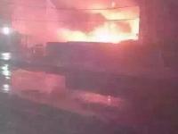 吉林一农药厂爆炸并引发火灾 火光冲天