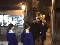 习近平与梅德韦杰夫夜游乌镇
