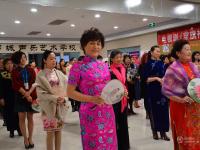 山东聊城大妈穿旗袍培训 备战电视剧海选
