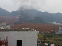 深圳一工业园山体滑坡 多栋建筑被吞没