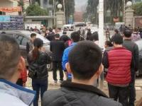 深圳一工业园山体滑坡 多栋建筑被吞没