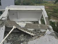 深圳一工业园山体滑坡 多栋建筑被吞没