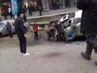 辽宁在建人防工程塌陷 路边汽车被吞没