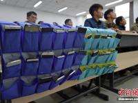 山西高校现“无手机课堂”治手机依赖症