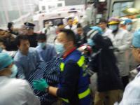 深圳滑坡事故首名幸存者 已进入医院抢救