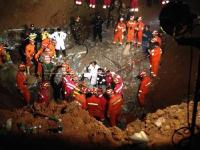 深圳滑坡发现2名被困者 1人被埋67小时幸存