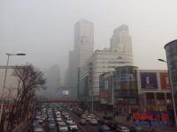 各地网友晒家乡雾霾实景 超六成城市陷污染