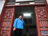 贵州“女愚公”为脱贫凿隧道