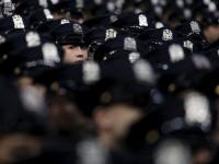 纽约警局迎来新人