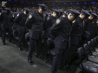 纽约警局迎来新人