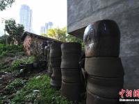 南宁百年古老制陶村被高楼包围