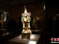 分离66年 唐三彩跨越海峡聚首河南