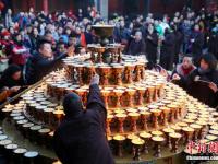 西安广仁寺点亮十万酥油灯祈福新春