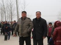 山东男子走失52天在河南找到 全村人赶来谢恩人