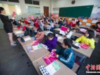 多地学校迎来新年开学日