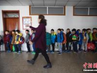 多地学校迎来新年开学日