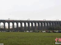 英国著名蒸汽机车“苏格兰飞人”重见天日