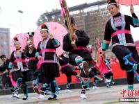 广西侗乡首届芦笙节 数百人比拼芦笙技艺