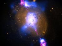 吞噬宇宙的超级大黑洞