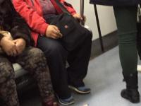 男子在北京地铁吸烟被劝阻